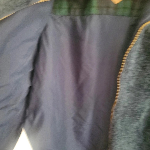 Pendleton fuzzy full zip woman's winter cozy jacket, size medium - Picture 5 of 11